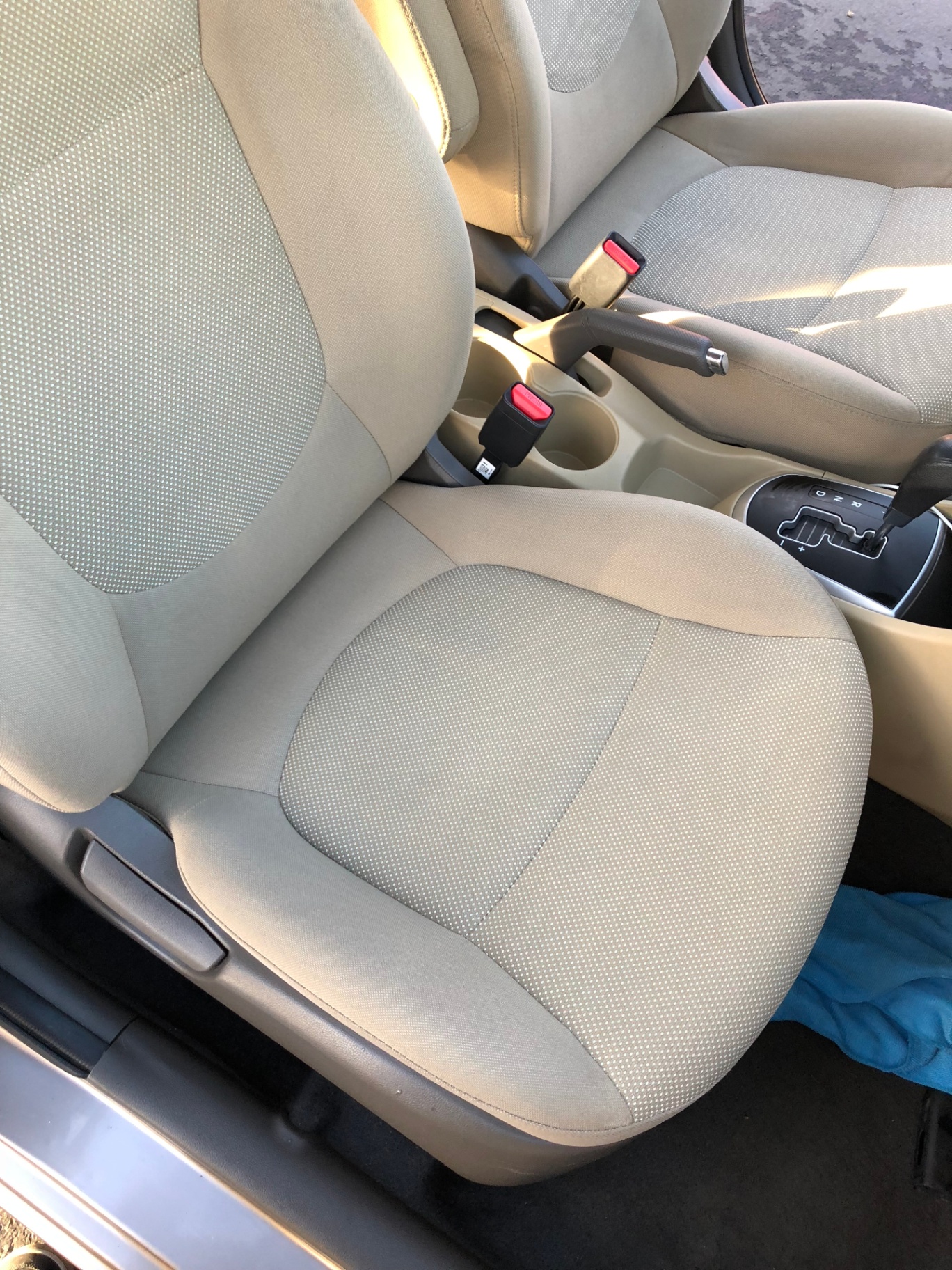Interior Shampoo (Front Seat) — After